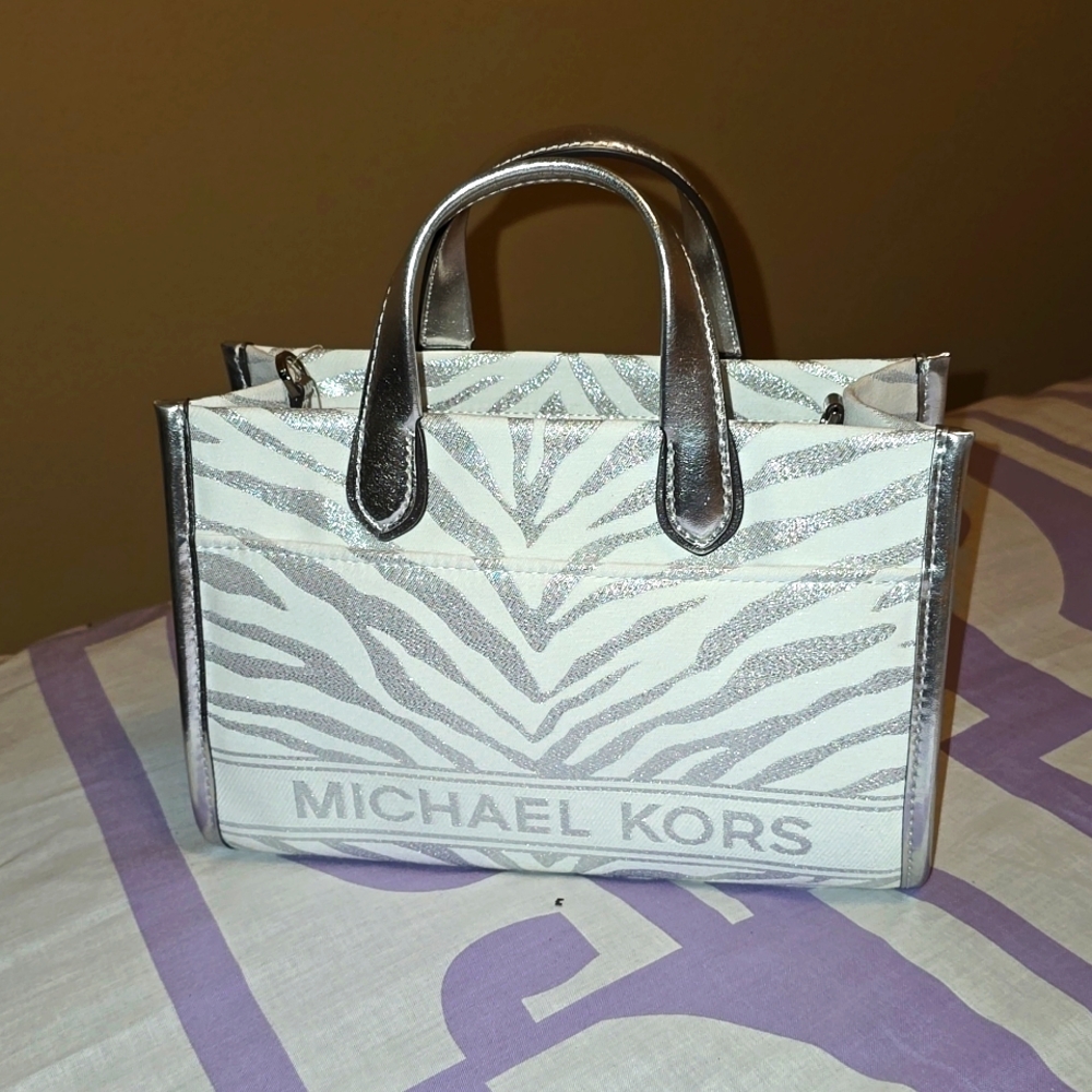 Michael Kors Small Bag White and Silver
